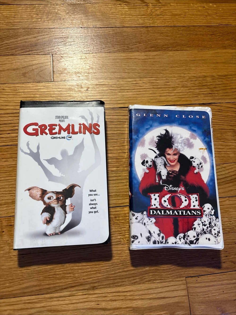 Gremlins VHS 1984 & 101 Dalmatians VHS Used 2 video Bundle